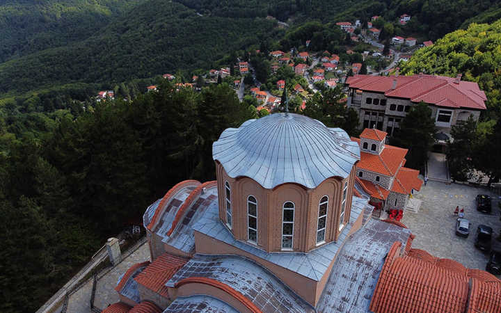 Панагия Сумела. Кастанья, Верия 