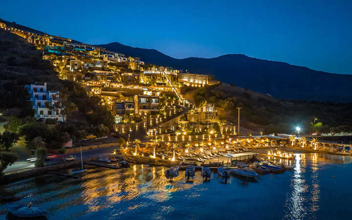 Royal Marmin Bay Boutique & Art Hotel