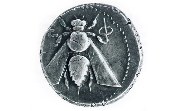 Серебряная тетрадрахма Эфеса, ок. 370-350 гг. до н.э. Серебряная тетрадрахма Эфеса, ок. 370-350 гг. до н.э.