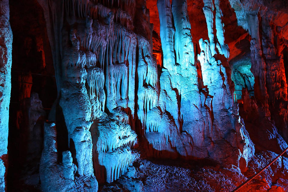 Cave Sfentoni