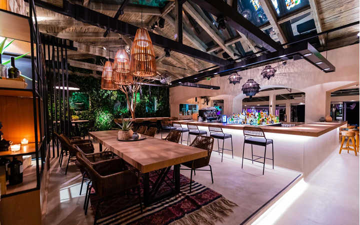Mistral Seaside Bar
