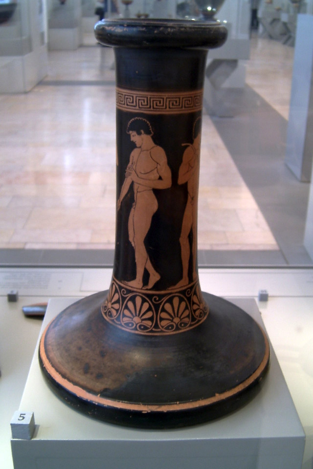 Подставка под динос вазописца Антифона. Ок 490 г. до н. э.