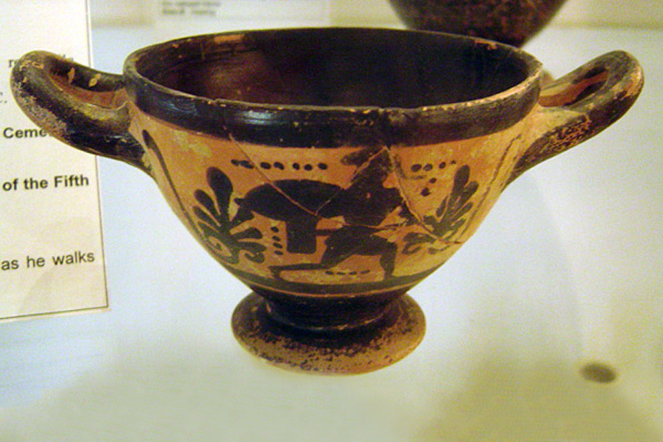 Чернофигурный скифос, ок. 490-480 гг. до н. э.