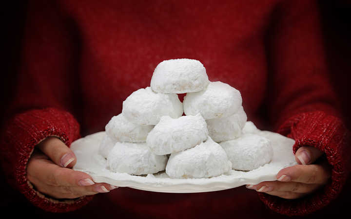 Курабье - миндальное печенье с сахарной пудрой
