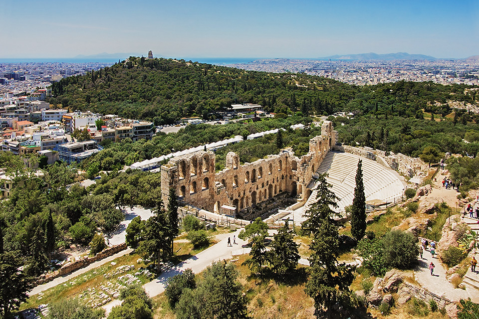 Вид на Одеон и холм Филопаппу