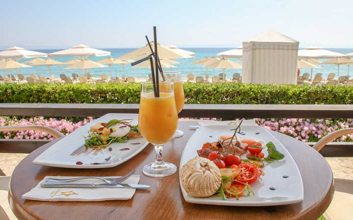 Aegean Melathron Restaurants & Bars