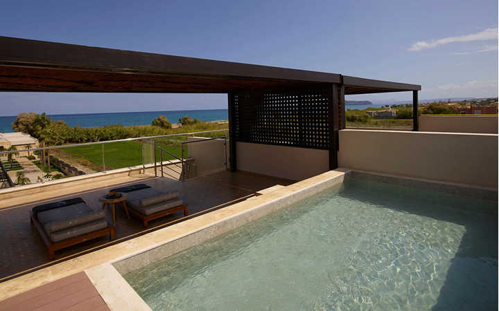 Universe Panorama Suite with Roof Private Pool