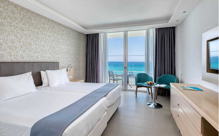 Superior Sea View Room