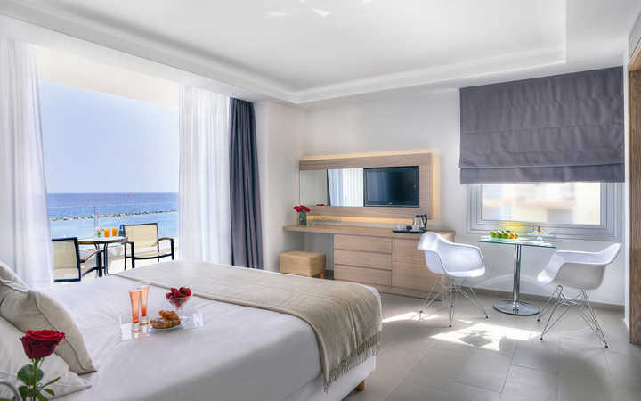 Executive Suite Sea View