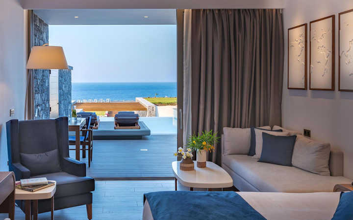 Supreme Suite Sea View in two levels with Private Pool