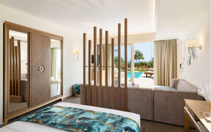 Junior Suite Sea View with Private Pool