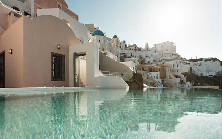 Armenaki Residence with Infinity Pool