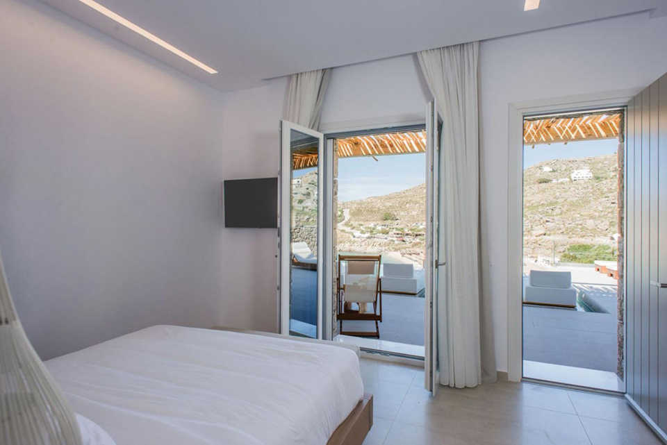SUPER PARADISE HOTEL SUPER PARADISE BEACH (MYKONOS) 2* (Greece) - from C$  324 | iBOOKED