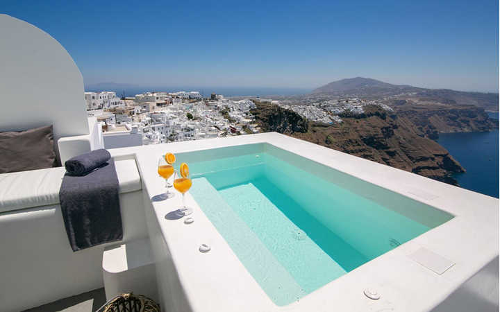 Honeymoon Suite with Caldera View & Outdoor Hot Tub