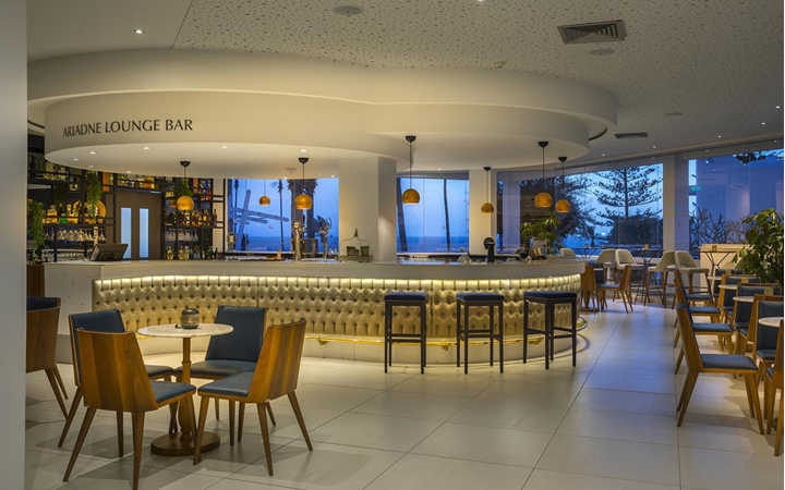 Ariadne Loundge Bar