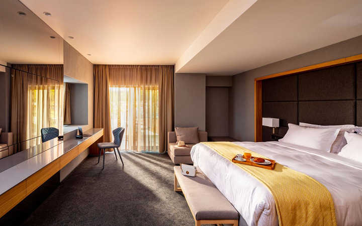 Junior Suite Side Sea View