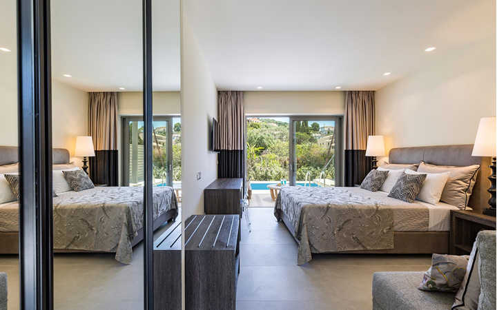 Suite Private Heated Pool