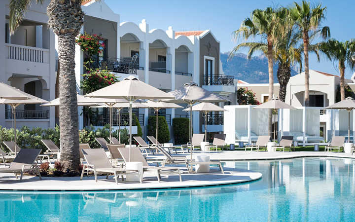 Pelagos Suites Hotel & Spa