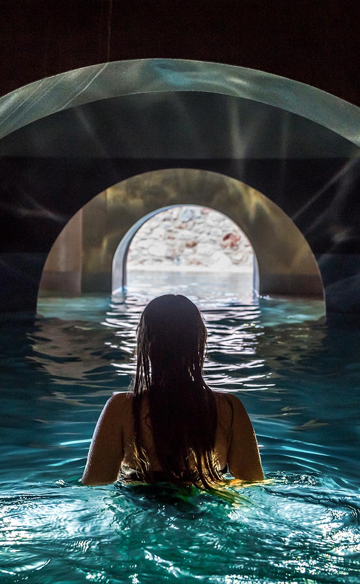 Euphoria Indoor Sphere Pool