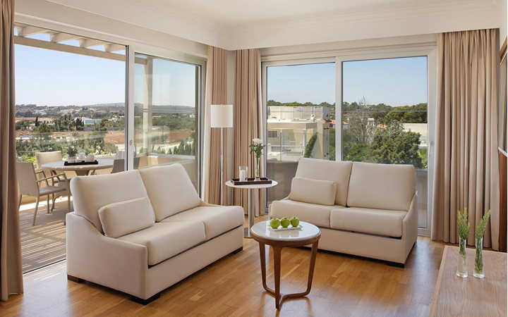 Family Room Inland View