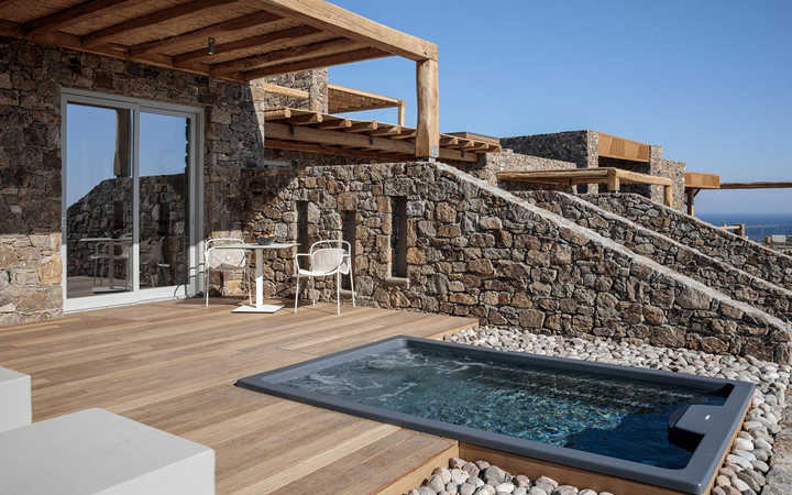Superior Suite Jacuzzi