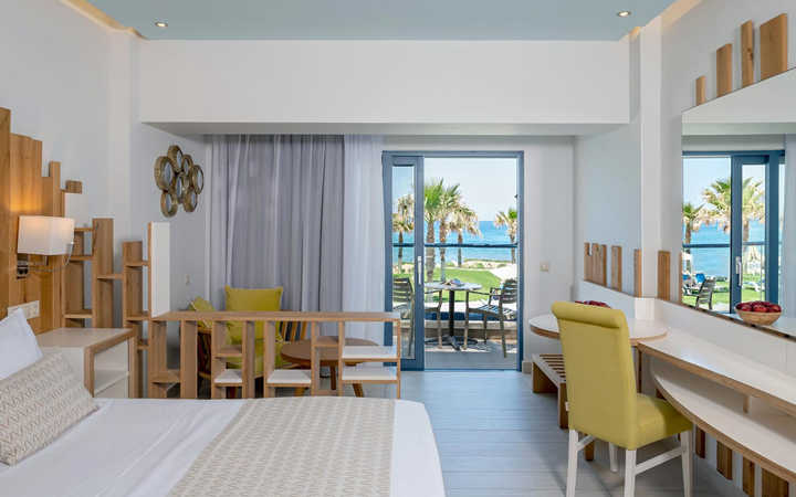 Junior Suite Sea Front 1st floor (23 m²)