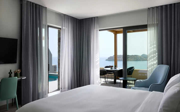 Executive Suite with Private Pool