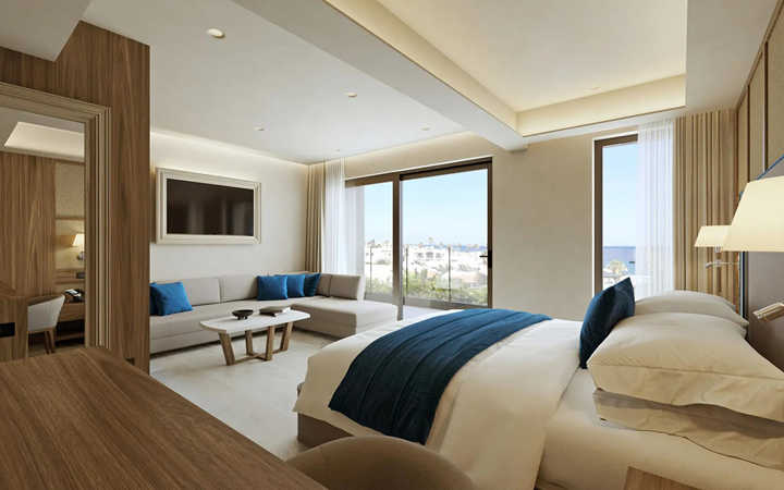 Luxury Family Suite Sharing Pool Luxury Family Suite Sharing Pool