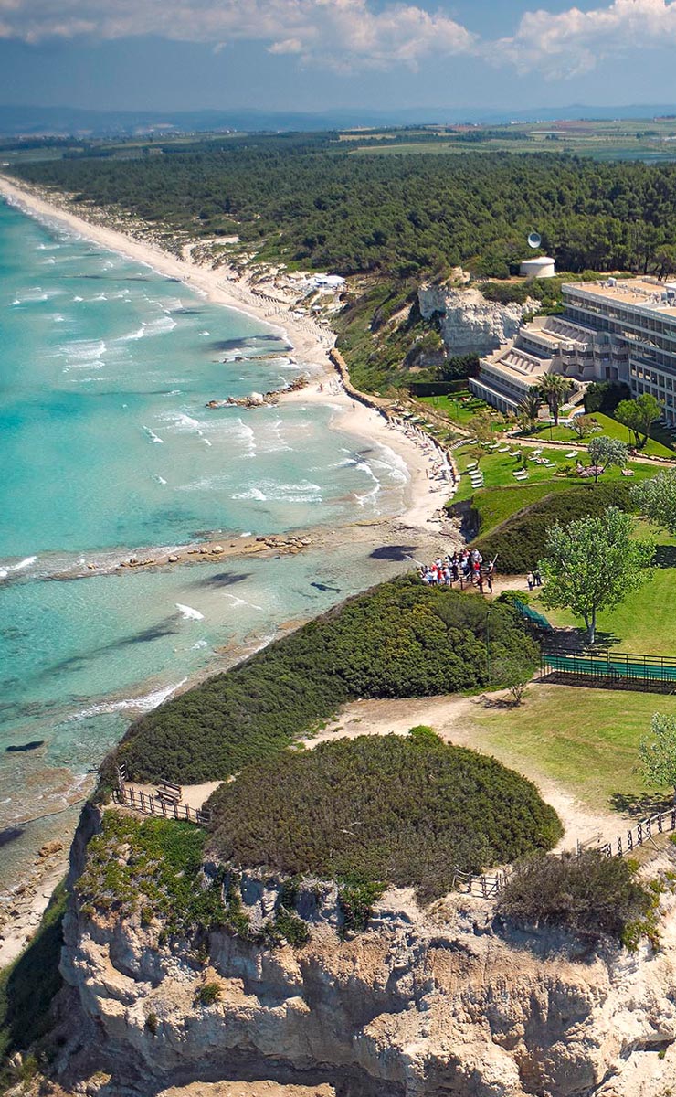 Сани. Кассандра, Халкидики