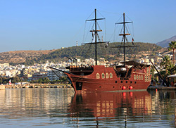 Туристический корабль, Ретимно